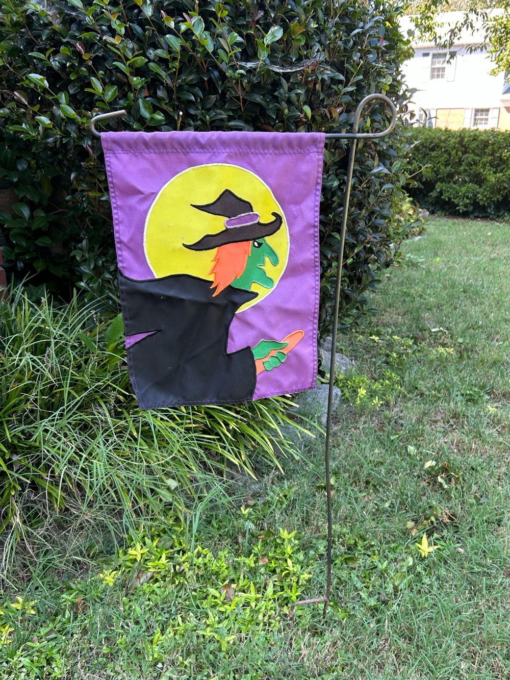 Halloween Witch Garden Flag WITH wrought iron garden stand holder. Yours is new.